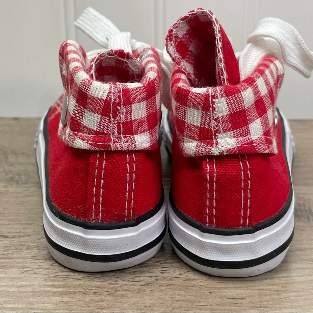 Kids sz 5 White and Red Checkered‎ High Top Canvas Sneakers Everyday Use